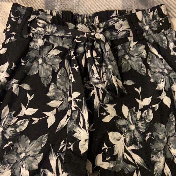 Flowered Pants - Picture 1 of 2